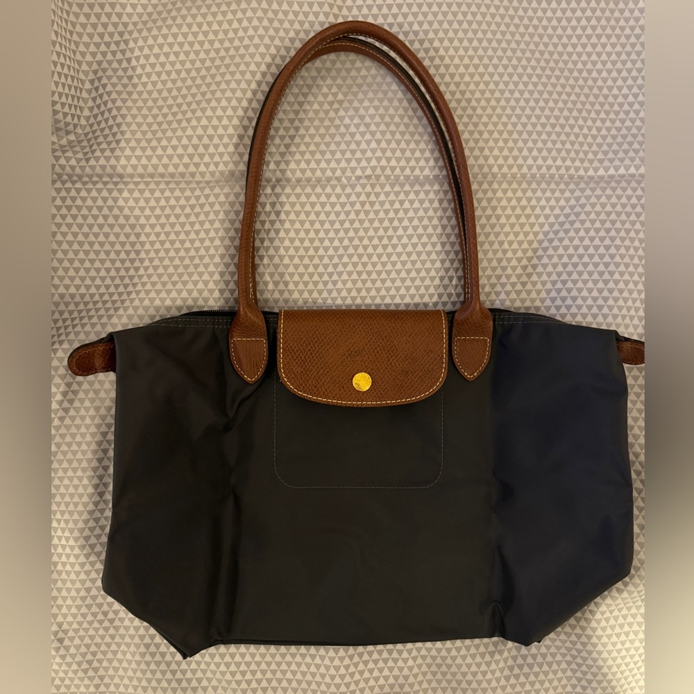 Long handle large nylon tote - Picture 2 of 10